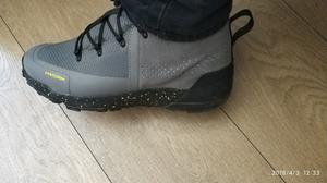 under armour burnt river 2.0 low