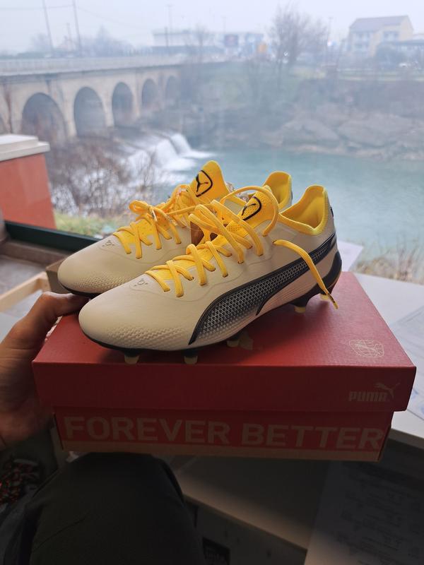 PUMA King Ultimate FG/AG Voltage - Alpine Snow/Asphalt
