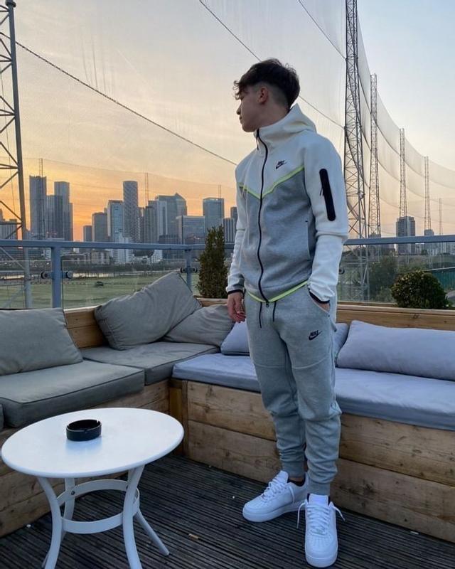 Nike tech fleece joggers review online