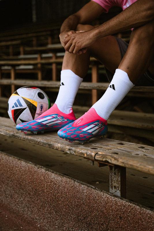 adidas F50 Elite Laceless FG Reemergence Solar Blue Footwear White Solar Pink