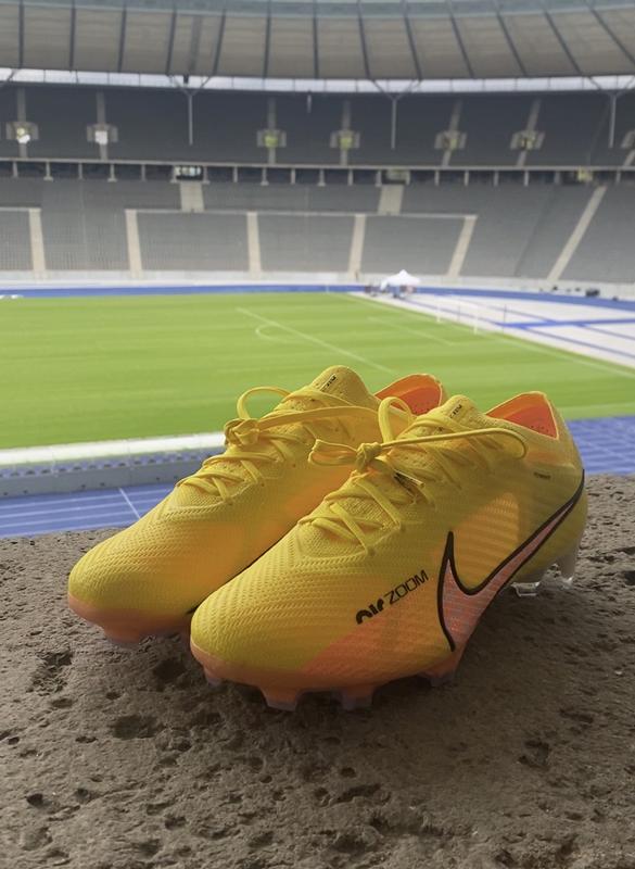 Football Boots Nike Air Zoom Mercurial Vapor 15 Elite AG-Pro Yellow  Strike-Sunset Glow-Doll - Fútbol Emotion