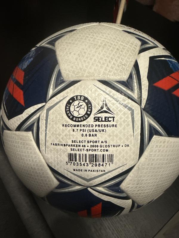 Ballon Select Futsal Super TB V22 – Thermocollé, Mousse Intérieure, Design Diamant 3D, Vessie Butyle – Taille Senior/4 – FIFA Quality Pro