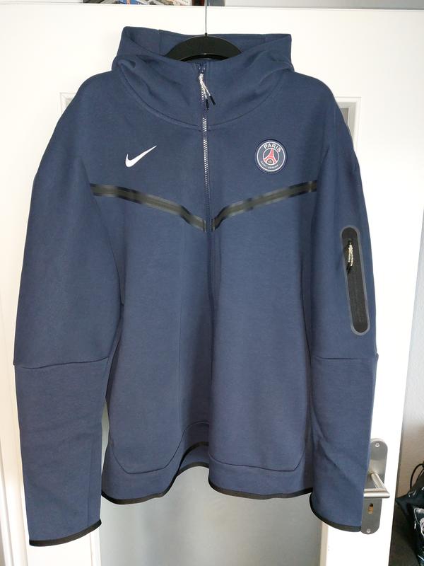 Nike tech fleece store paris