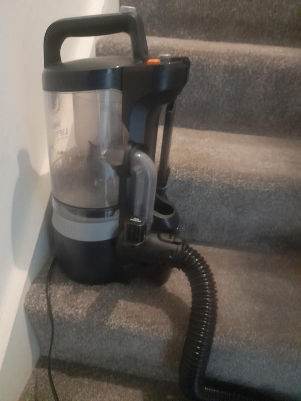 Neatly fits on stair