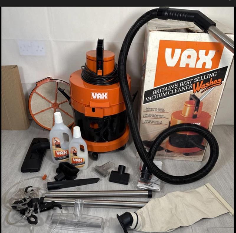 you know why its britians bets selling vaccum cleaner because its a tub cleaner