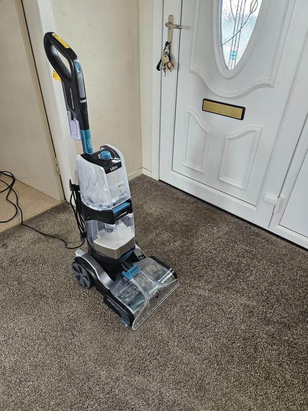 Hall carpet clean after workmen in the house