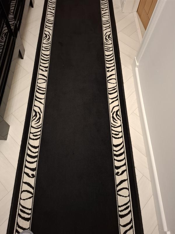 Hall carpet