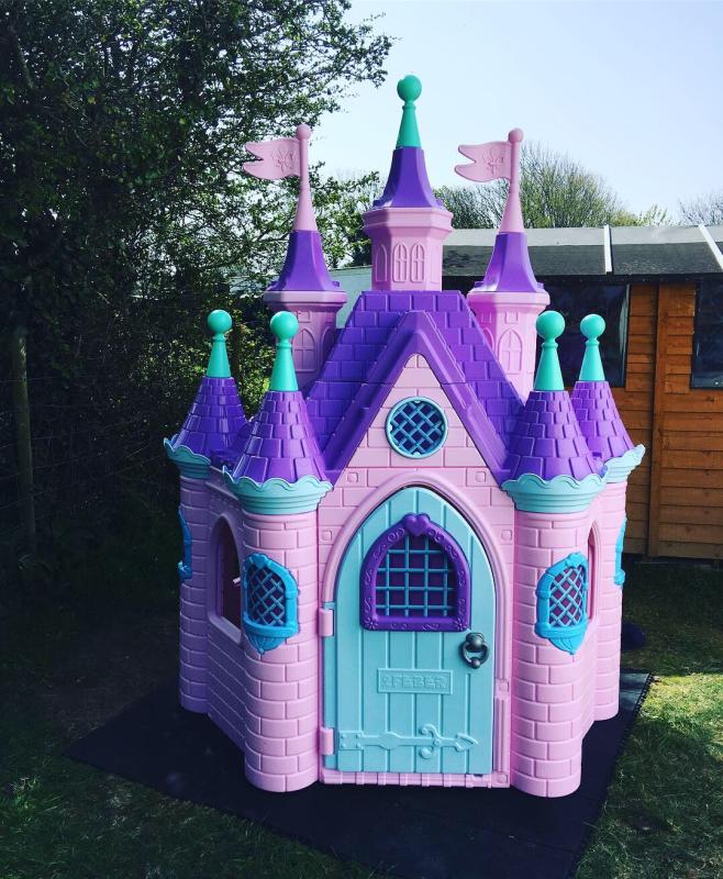 Feber princess hot sale castle playhouse