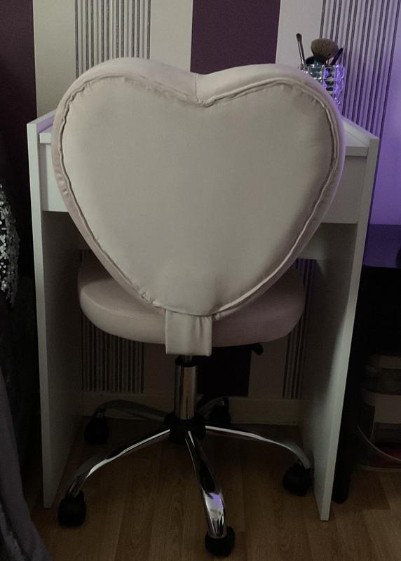 Heart shaped computer deals chair