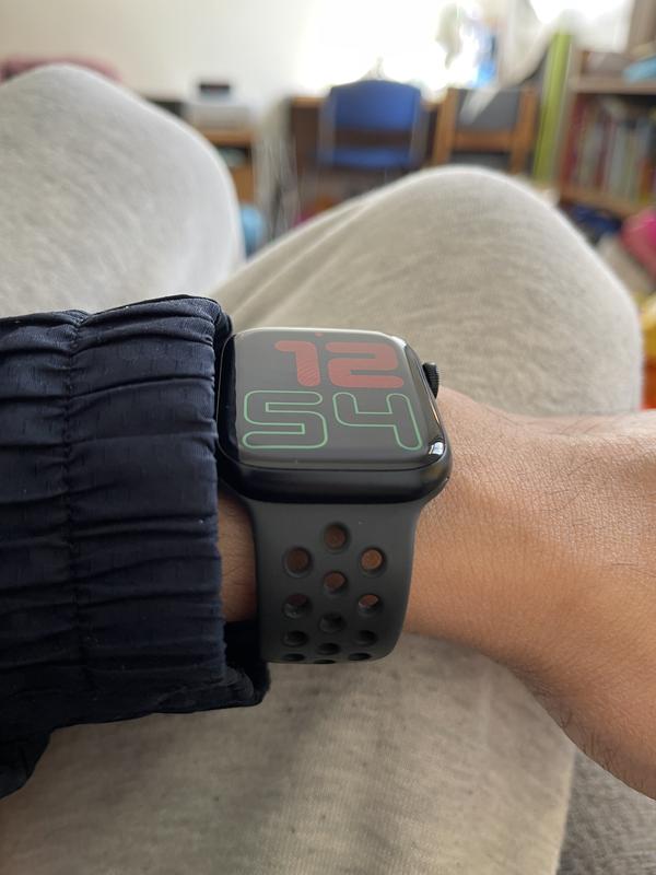 日本初の Apple Watch Nike Series 7 45mmGPSモデル mandhucollege.edu.mv