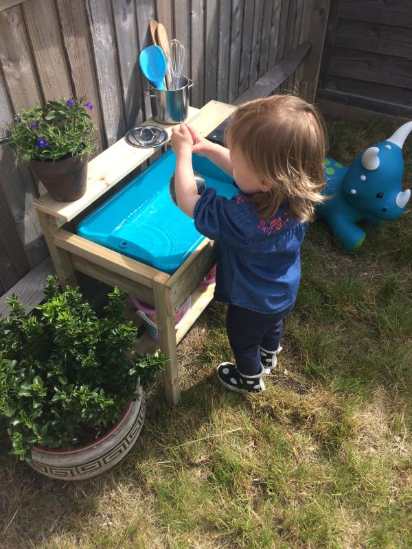 muddy cook play kitchen