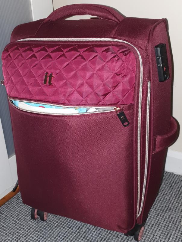 it luggage divinity