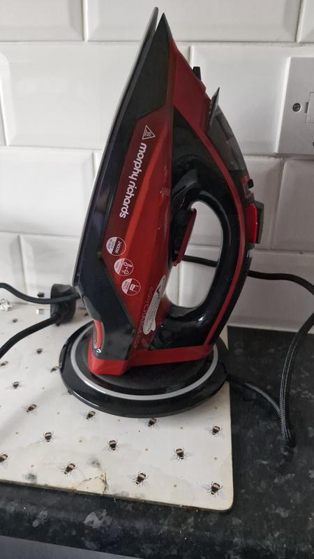 Morphy Richards 303250 Cordless Iron in E3 London für £ 32,00 zum Verkauf | AT