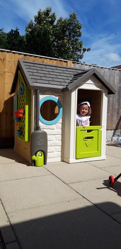 Smoby garden hot sale playhouse