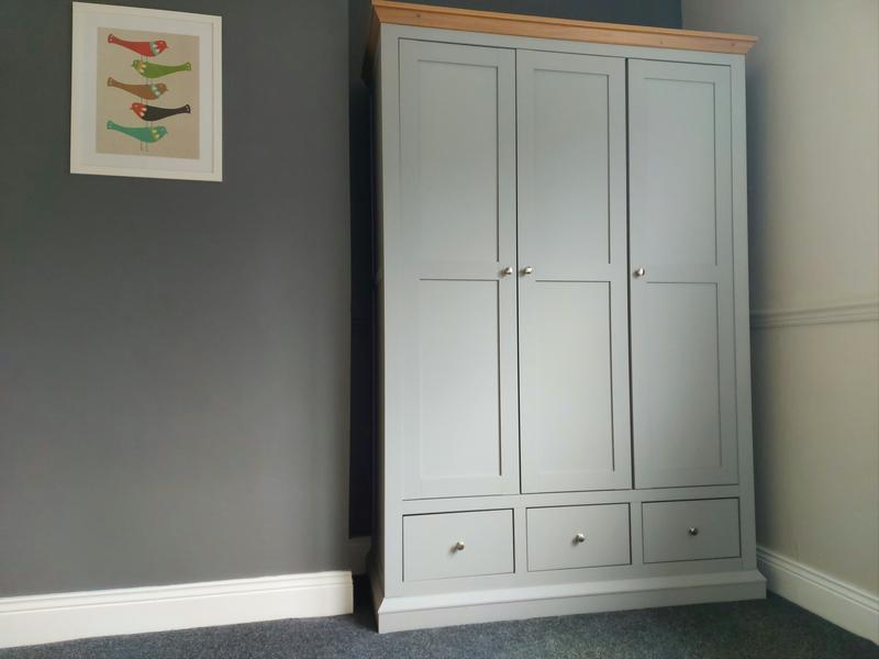 Hanna 3 door 3 drawer outlet wardrobe