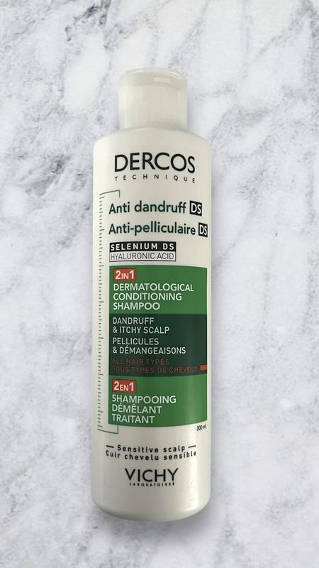 Dee is shampoo