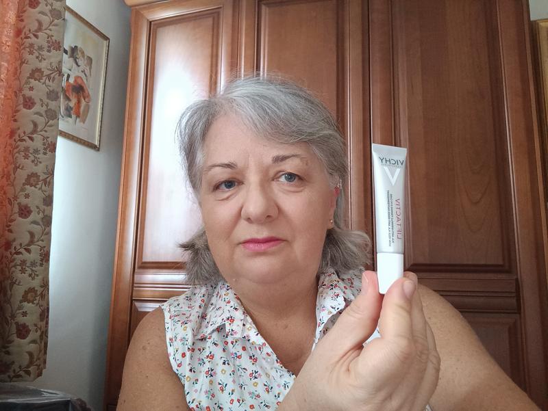 I am very happy with the performance of the Vichy Liftactiv H.A. Anti-Wrinkle Firming Eye Cream