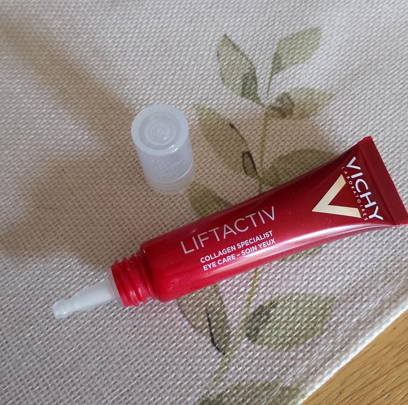 !5 ml tube with a really nice shaped nozzle for easy dispensing and applying.