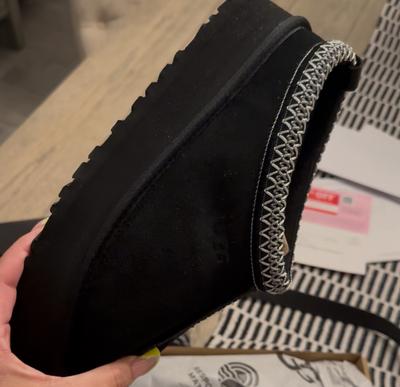 ぽ【新品未使用/正規品】UGG Tazzlita 23.0 Black UGG TAZZLITA BLACK （アグ タズリタ-ブラック） | atmos（アトモス