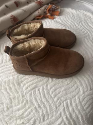 【新品】UGG アグ クラシック ウルトラ ミニ /chestnut /25㎝ 楽天市場】アグ UGG Classic Ultra Mini クラシックウルトラミニ