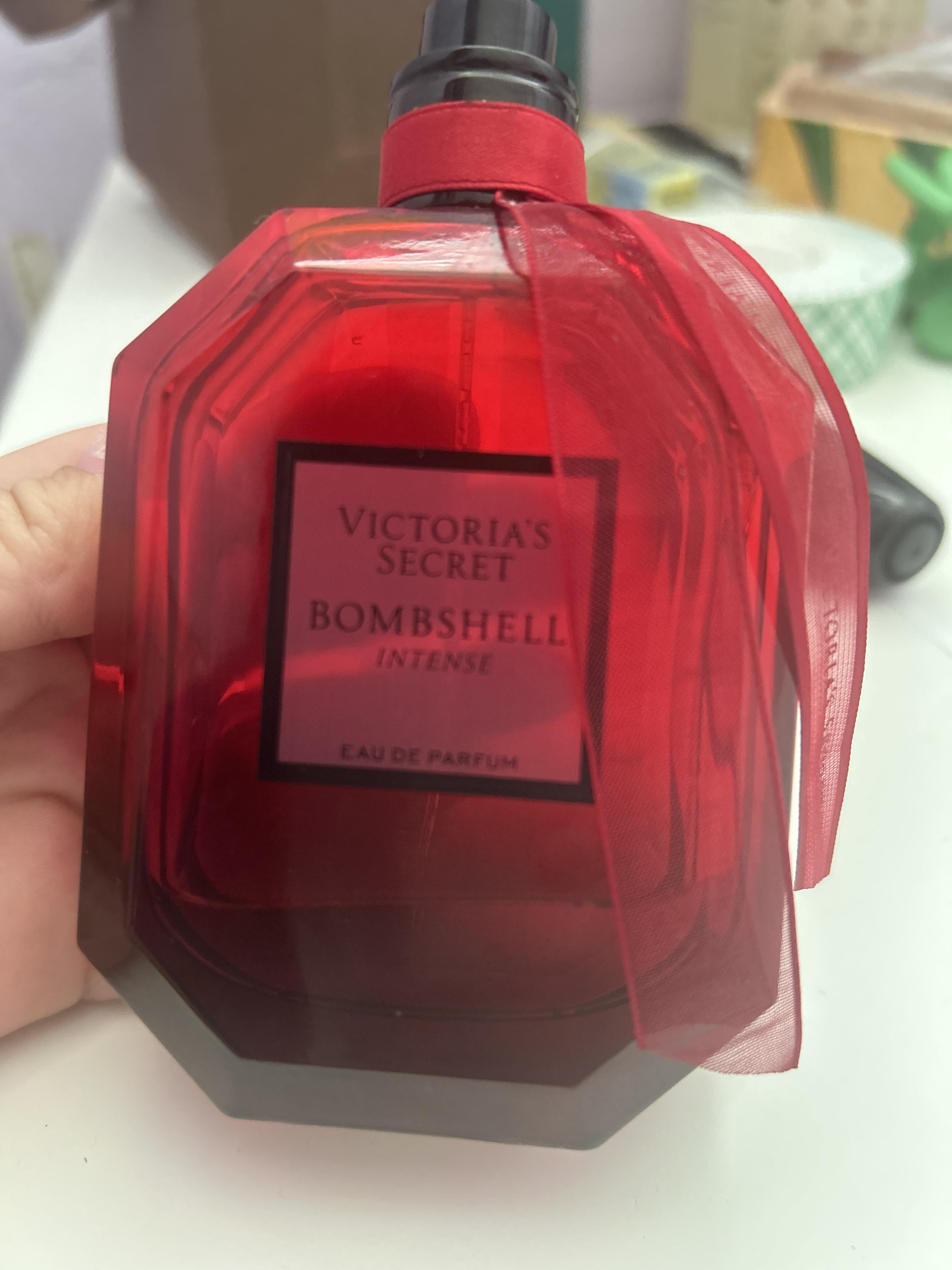 Bombshell Intense Victoria&#039;s Secret perfume - a