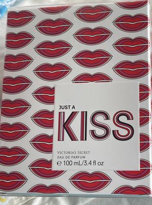 Victoria's Secret Just A Kiss Eau de Parfum 3.4 fl oz