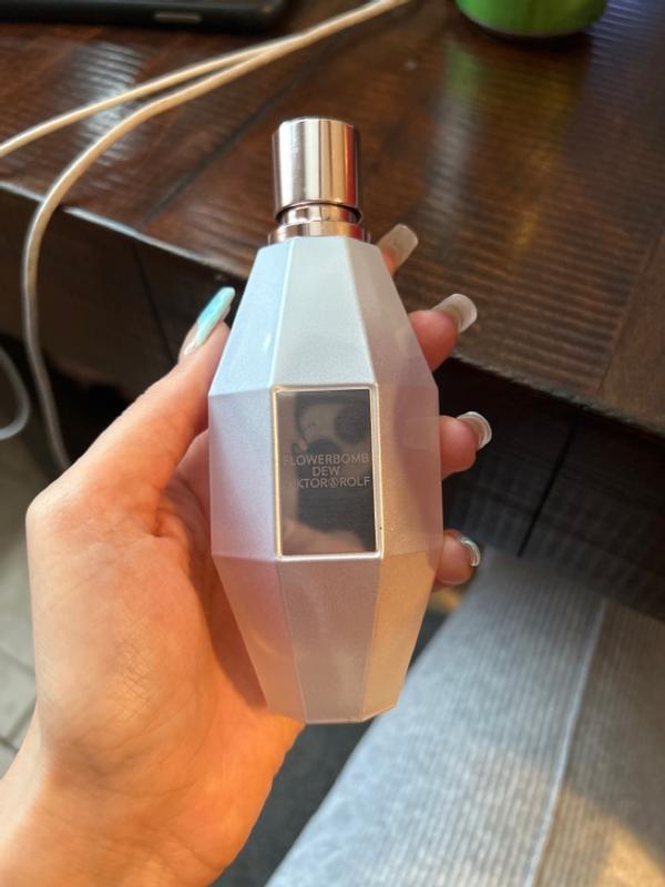 Flowerbomb dew online review