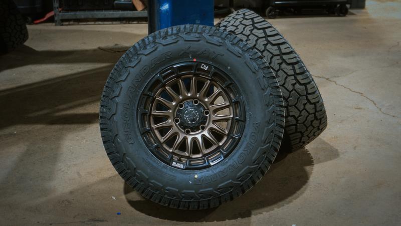 285/70/17 X-ATs on 24 tacoma