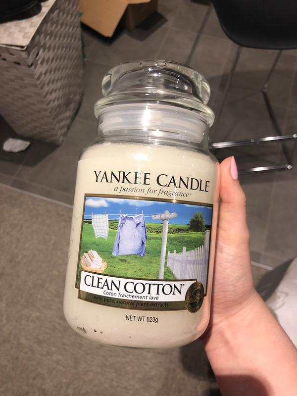 Yankee Candle Large Clean Cotton - 17 cm / ø 11 cm