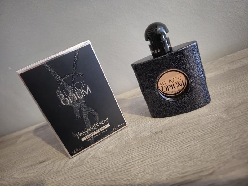 Yves Saint Laurent Black Opium Eau de Parfum 50ml | LOOKFANTASTIC