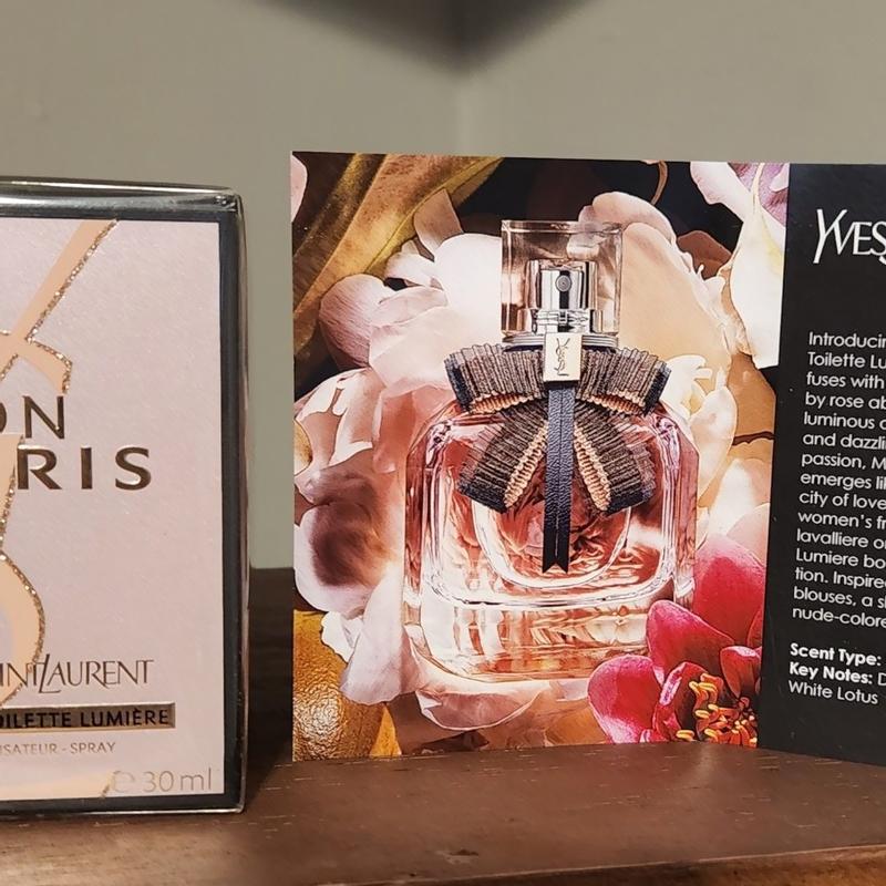 YSL Mon Paris store EDT Lumiére