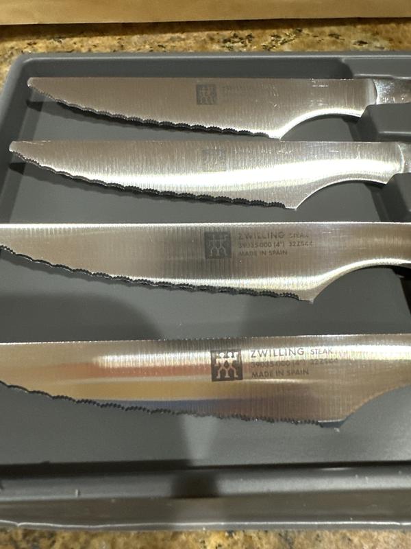 Tenderloin 4点セット　　iitomo56513 Amazon.com: Global Fine Edge Steak Knife Set (4 Piece